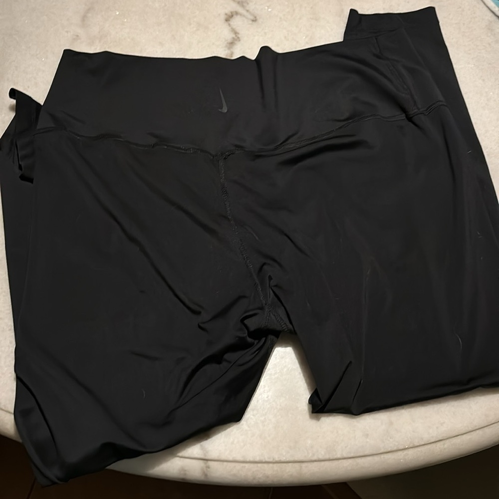 Nike Leggings - Picture 3 of 4